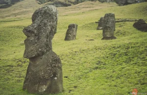 Wyspa Wielkanocna - zdjęcia tajemniczych posągów przodków