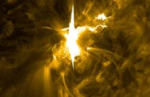 Słońce – Wystąpiły 2 wyjątkowo silne rozbłyski prawie na wprost Ziemi,...