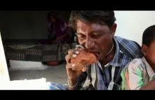 Człowiek z Indii nie może przestać jeść ziemi i cegieł