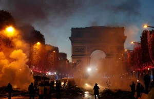 Protesty w Hongkongu, Paryżu, Iranie, Iraqu, Chile oraz Kolumbii.