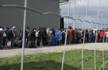 Przemytnicy ludzi zabili 71 migrantów. Węgierski sąd skazał ich na dożywocie