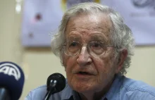 Noam Chomsky: 10 prostych sposobów na manipulację społeczeństwem