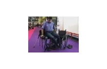Po 20 latach na wózku inwalidzkim stanął na nogi dzięki tzw. egzoszkieletowi