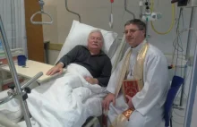 Wałęsa ze złamaną nogą wylądował w szpitalu, gdzie leży Kiszczak.