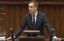 Robert Winnicki pyta rząd PiS-u: z czego Ukraina odda nam 4 mld złotych?