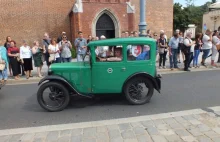 Zlot zabytkowych aut we Wrocławiu (GALERIA