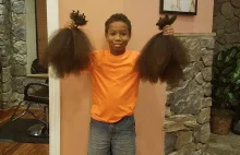 8-latek oddał włosy na peruki dla dzieci z rakiem
