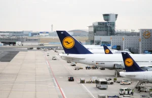 Lufthansa wykorzystuje kłopoty LOT-u.