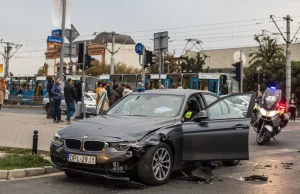 Coraz więcej rozbitych policyjnych BMW!