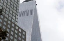 Dwaj mężczyźni uwięzieni na ścianie World Trade Center 1 [VIDEO]