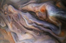 Nowy, spektakularny obraz atmosfery Jowisza wykonany przez sondę Juno