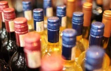 Paragrafy kontra procenty: E-sklepy z alkoholem łamią prawo