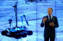 Tusk u konstruktorów: Fajnie być premierem w czasach, gdy... - Polska - Fakty...