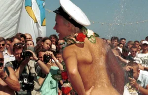 Miss Mokrego Podkoszulka! Tak wyglądała sopocka plaża w latach 90 [VIDEO]