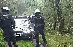 Policja udaremniła ustawkę pseudokibiców. Padły strzały