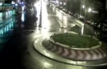 How Not To Enter A Roundabout (VIDEO