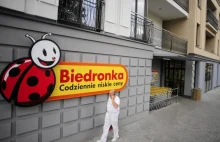 Wygrywa wybory, kto kupuje w Biedronce?