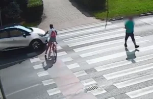 Bydgoszcz: 11-letnia rowerzystka potrącona przez samochód VIDEO