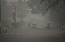 Rekordowy smog dusi Delhi. Licznikom zanieczyszczeń zabrakło cyfr...