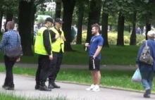 Policja zasadza się na SA Wardęgę. Spiderman dostanie grzywnę?