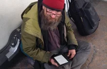 Wielka radość bezdomnego - 1 książka za 300 innych