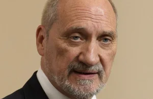 Macierewicz odwołany