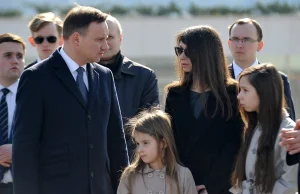 Kampania wyborcza PiS na grobie prezydenta Kaczyńskiego!