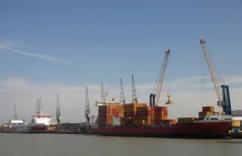 Zajęty statek i zablokowany port. Greenpeace stawia żądania Volkswagenowi