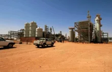 Islamiści zaatakowali rafinerię w Algierii. Mają zakładników.