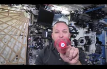 Jak się kręci Fidget spinner w Kosmosie? Astronauci NASA nagrali film.