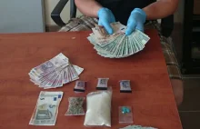 Ponad 800 porcji amfetaminy znalezione w jednym z domów w Czyżowicach