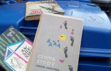 Szczecin: Książki ze szkolnej biblioteki trafiają na śmietnik