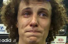 Załamany David Luiz płacze po meczu z Niemcami