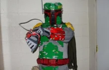 stylowy kostium Boba Fett wykonany z LEGO