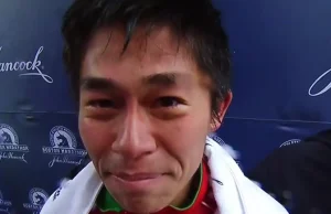 Amator - Yuki Kawauchi - ogrywa czołówkę z Kenii i Etiopii w Boston Marathon!