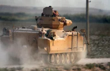 Turcja rozpoczyna ofensywę lądową w Syrii