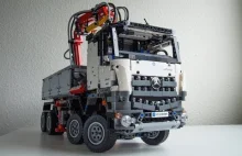 Składanie z klocków Lego Technic: Mercedes-Benz Arocs 3245