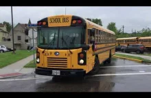Parada busów szkolnych