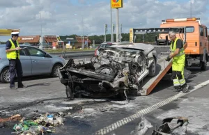 Trzy osoby zginęły w wypadku na S3. Jest zarzut dla kierowcy z Niemiec!