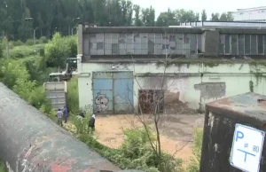 Bomba ekologiczna w centrum Częstochowy - tysiące beczek z nieznaną substancją.