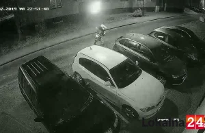 Ktoś rzucił koktajlem mołotowa w balkon. Samochód spłonął przypadkiem. Film