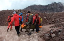 Medical tent for mountain rescuers