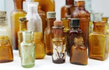 Lekarze w pasiakach – Służba medyczna na Majdanku