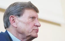 Prof. Balcerowicz: Nie wyprowadza się ludzi z biedy przez rozdawanie...