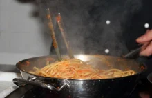 Włochy. Pierwszy wyrok w sprawie nękania kuchennymi zapachami