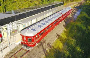 Pierwszy pociąg w pełni napędzany energią solarną właśnie rozpoczął trasę