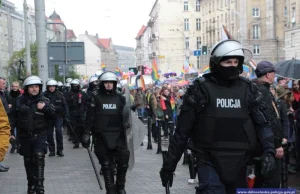 Incydent podczas Marszu Równości. Szedł z nożami i krzyczał Allahu Akbar.