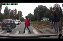 Kobieta potrąciła dziecko na pasach