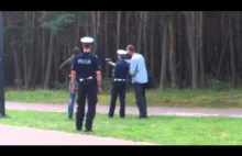 Policja mierzy predkość na ścieżce rowerowej w Jelitkowie