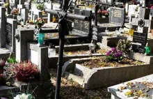 Ponura pomyłka na cmentarzu